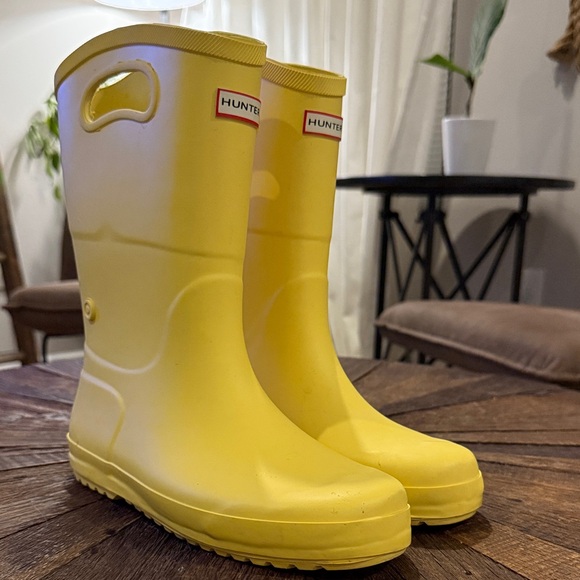 Hunter for Target Tall Yellow Waterproof Rubber Rain Boots - Picture 1 of 8